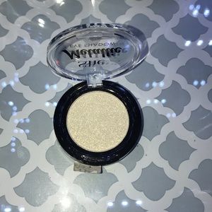 Metalic eyeshadow